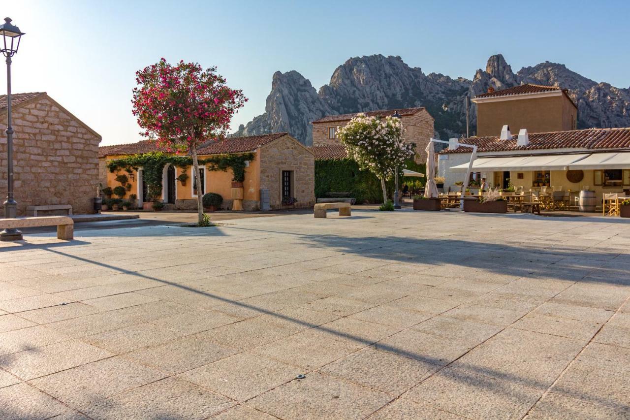Apartamento Petra Sarda San Pantaleo Exterior foto