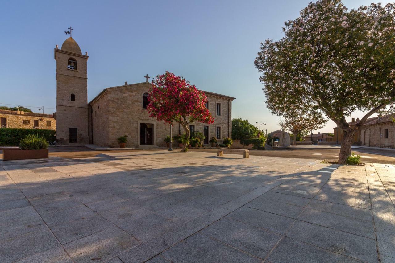 Apartamento Petra Sarda San Pantaleo Exterior foto