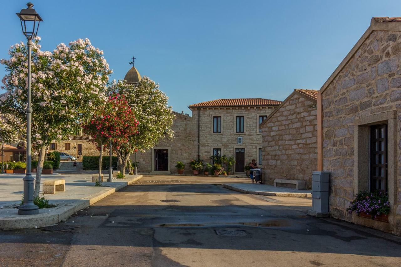 Apartamento Petra Sarda San Pantaleo Exterior foto
