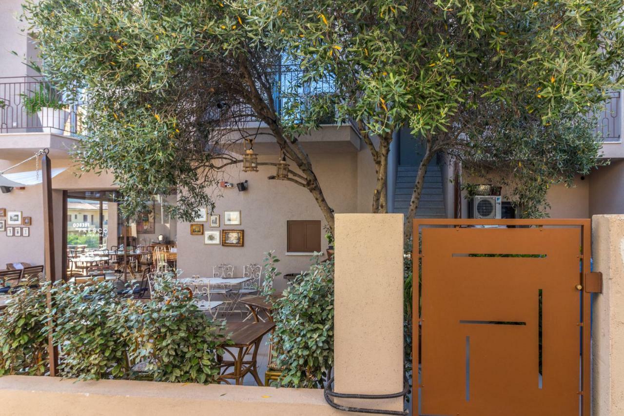 Apartamento Petra Sarda San Pantaleo Exterior foto